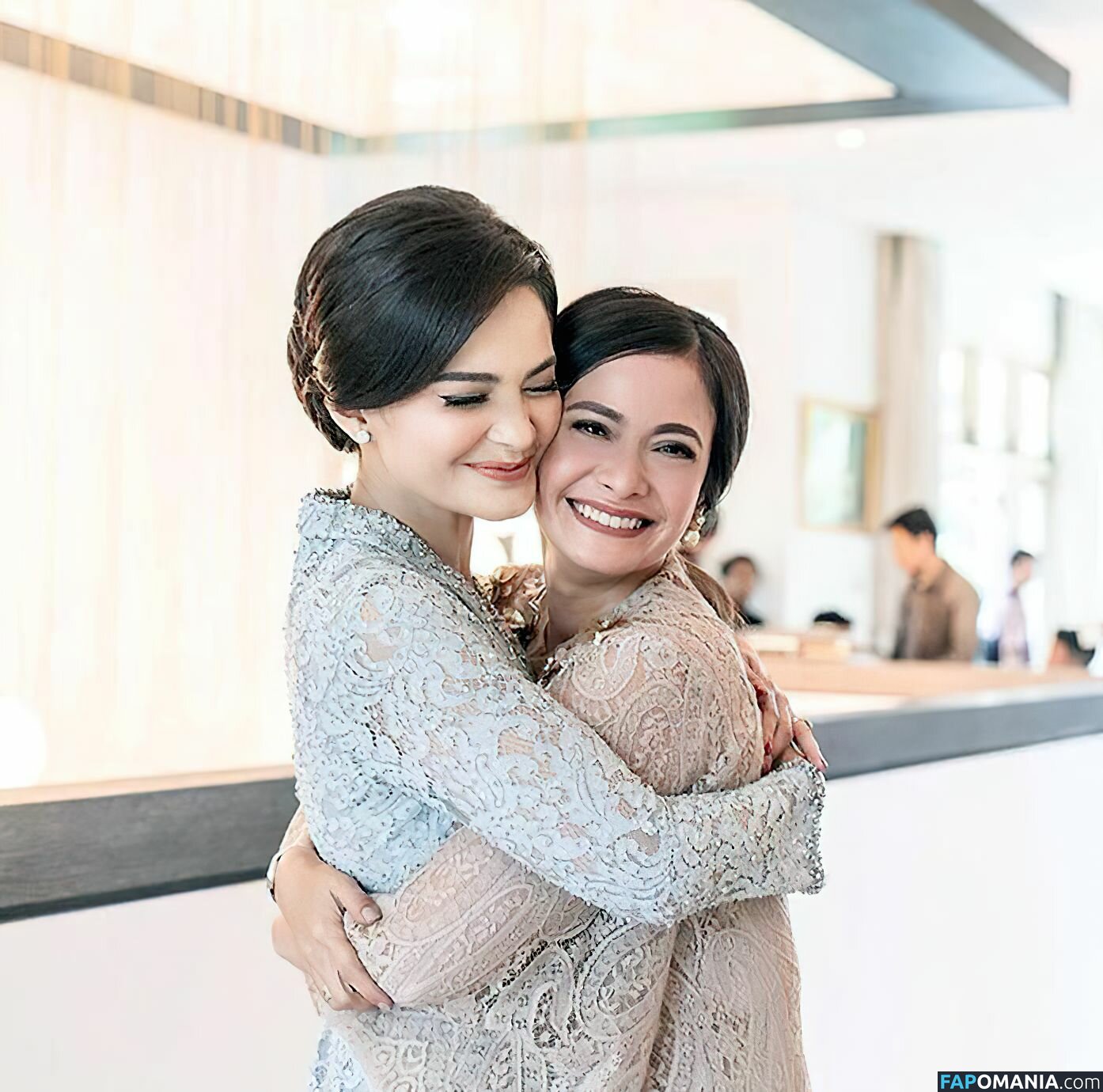 Cut Tari Nackt Geleaktes Foto #82