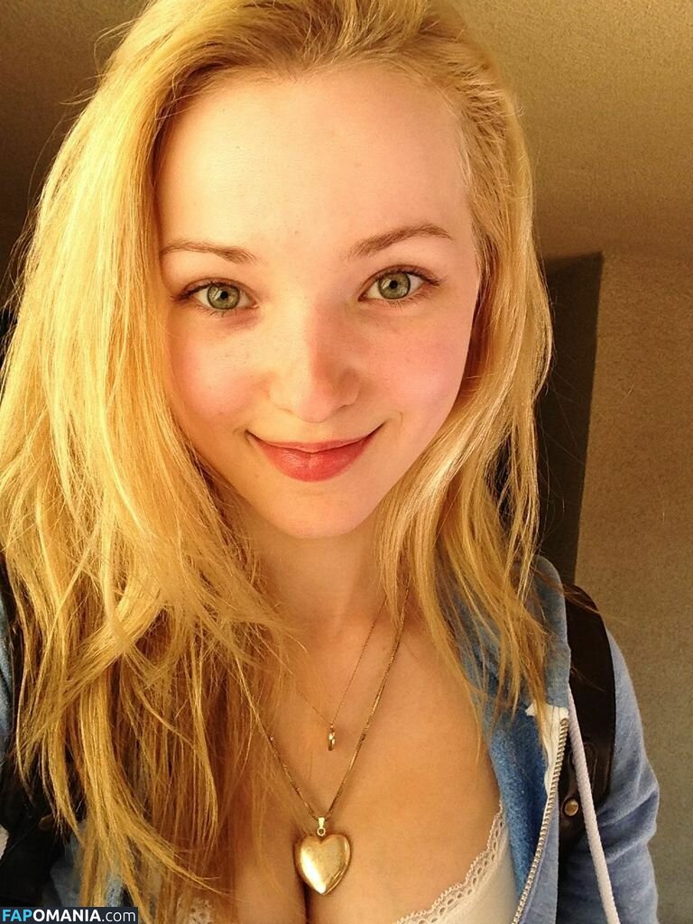 Dove Cameron Nackt Geleaktes Foto #1