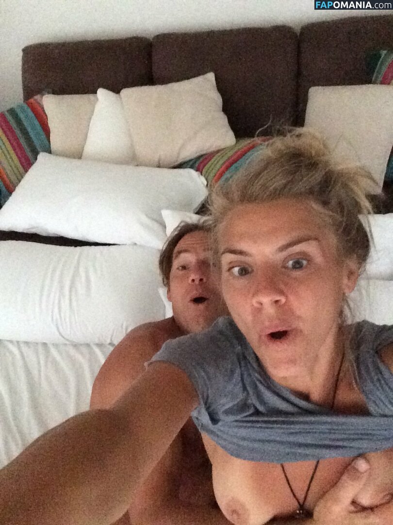 Eliza Coupe Nackt Geleaktes Foto #1