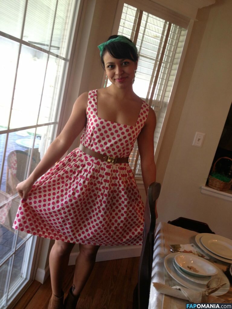 Ellenore Scott Nackt Geleaktes Foto #5