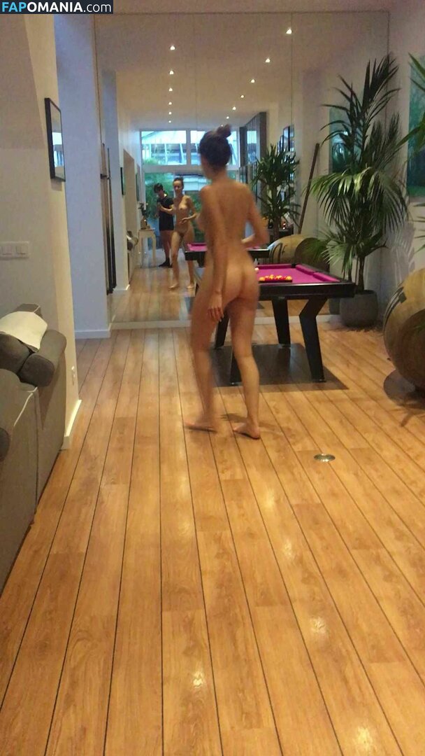 Elodie Fontan Nackt Geleaktes Foto #4