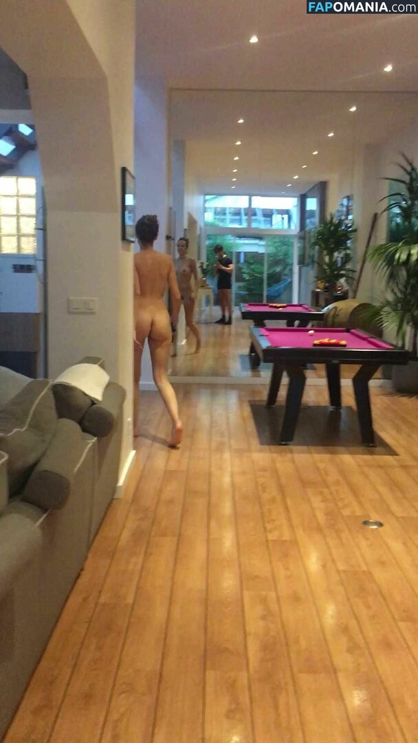 Elodie Fontan Nackt Geleaktes Foto #5