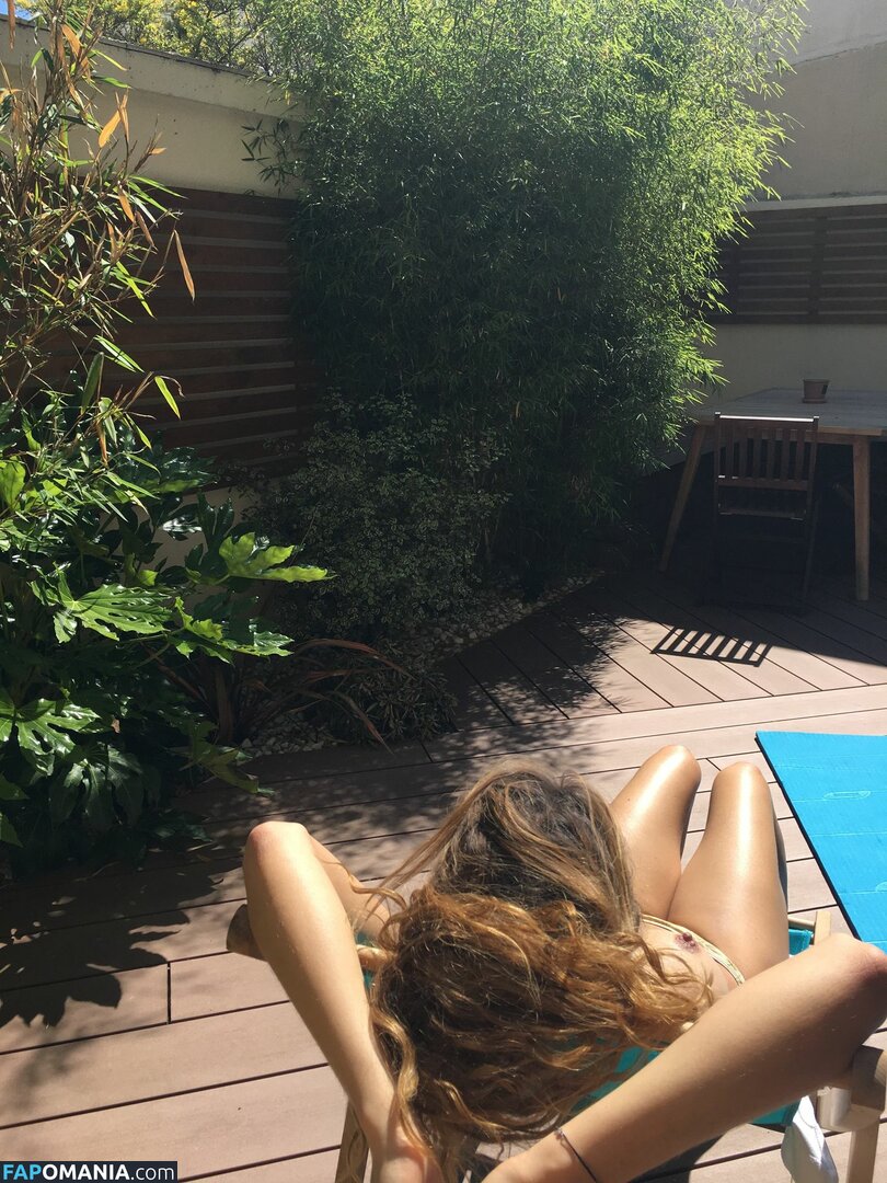 Elodie Fontan Nackt Geleaktes Foto #7