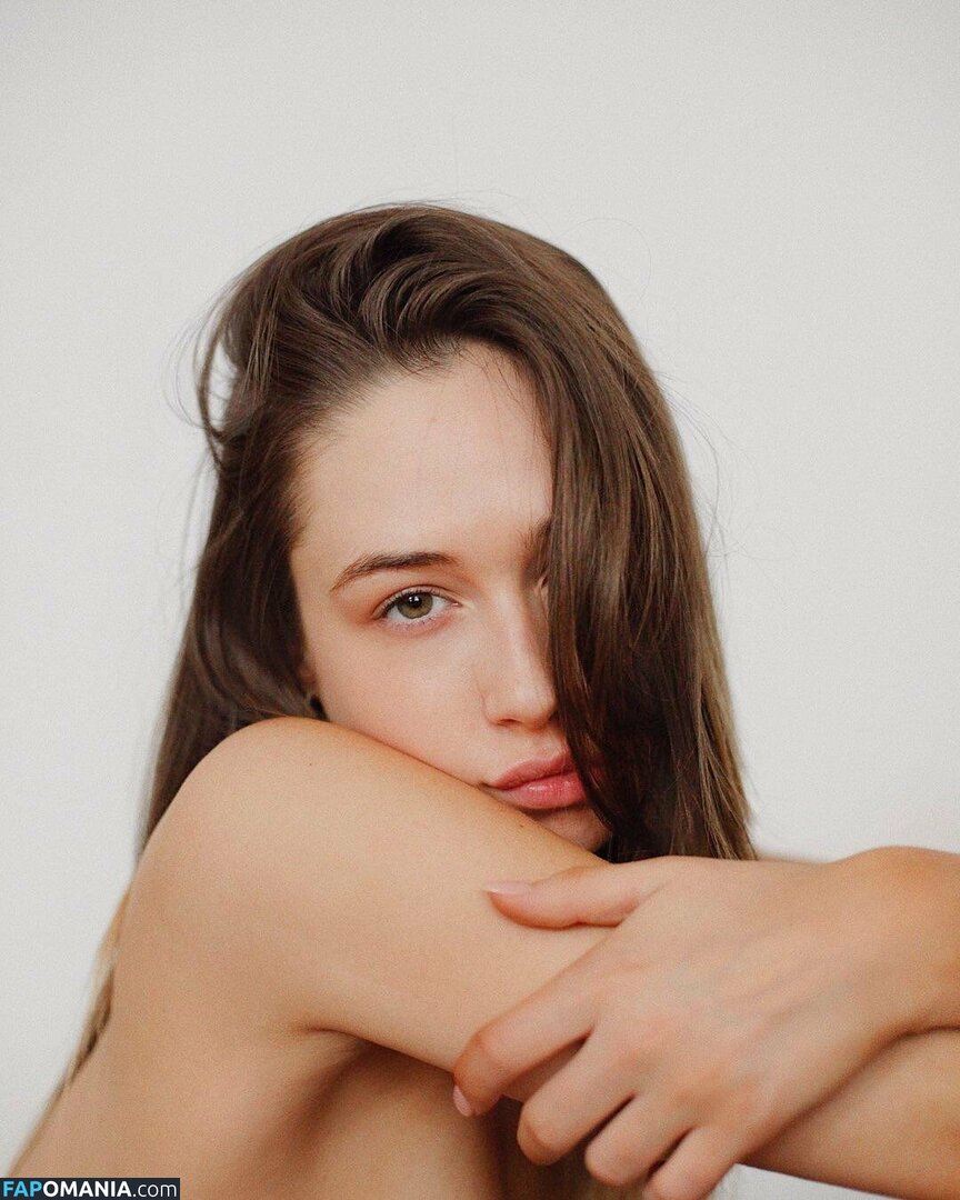 Elsie Hewitt Nackt Geleaktes Foto #954