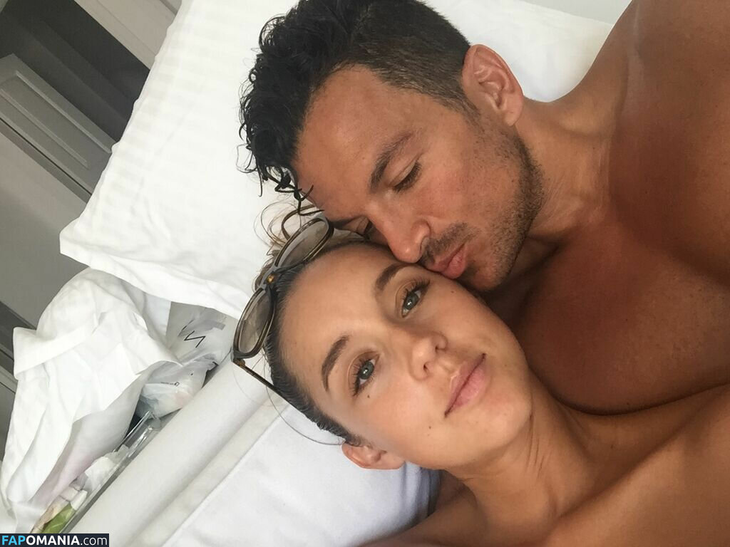 Emily Andrea Nackt Geleaktes Foto #2