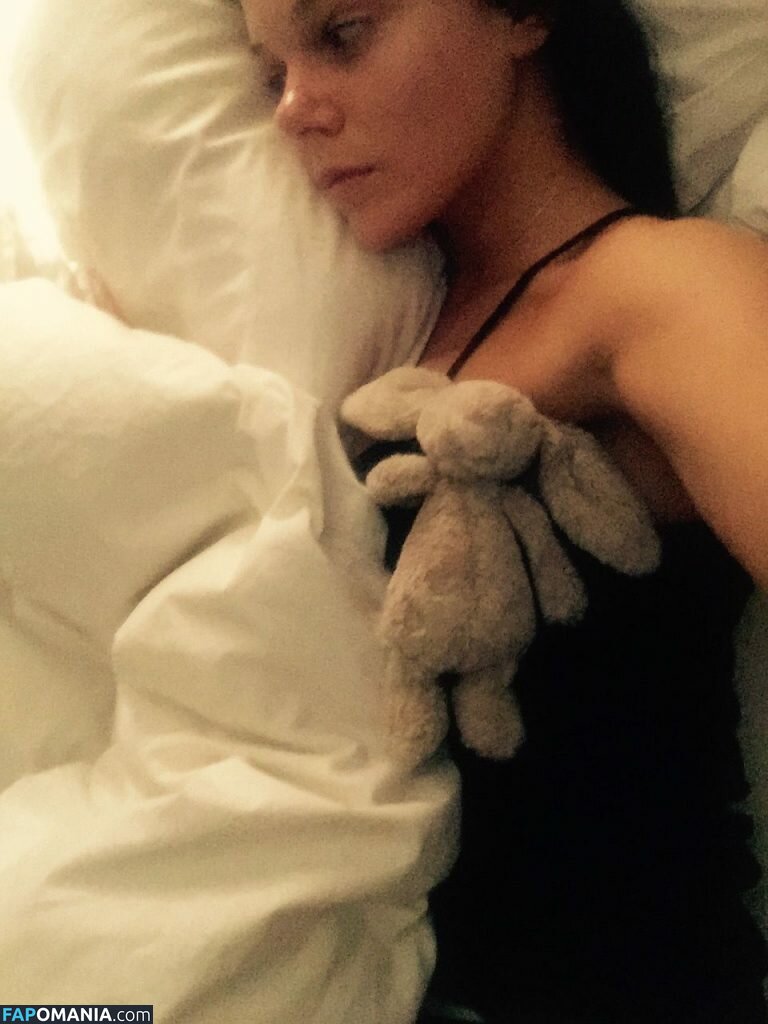 Faye Brookes Nackt Geleaktes Foto #6