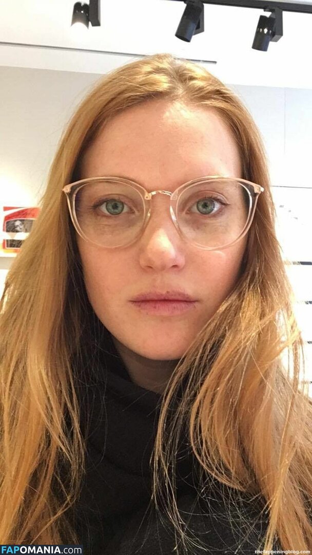 Fleur Geffrier Nackt Geleaktes Foto #19