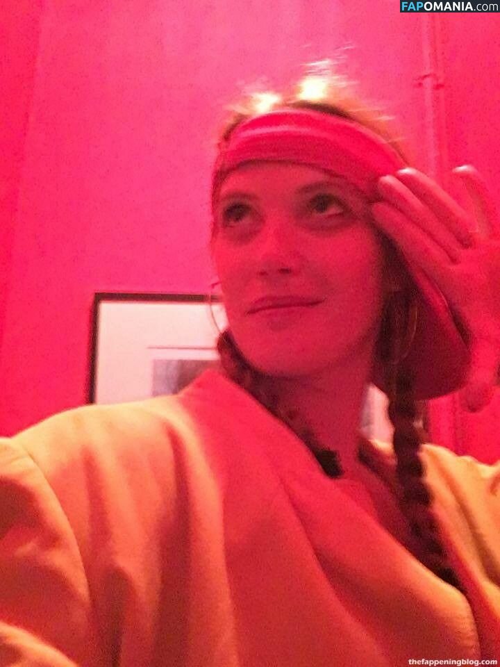 Fleur Geffrier Nackt Geleaktes Foto #31