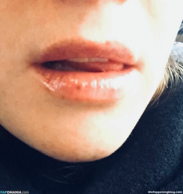 Fleur Geffrier Nackt Geleaktes Foto #44