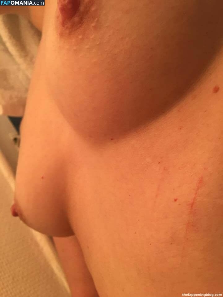 Fleur Geffrier Nackt Geleaktes Foto #46