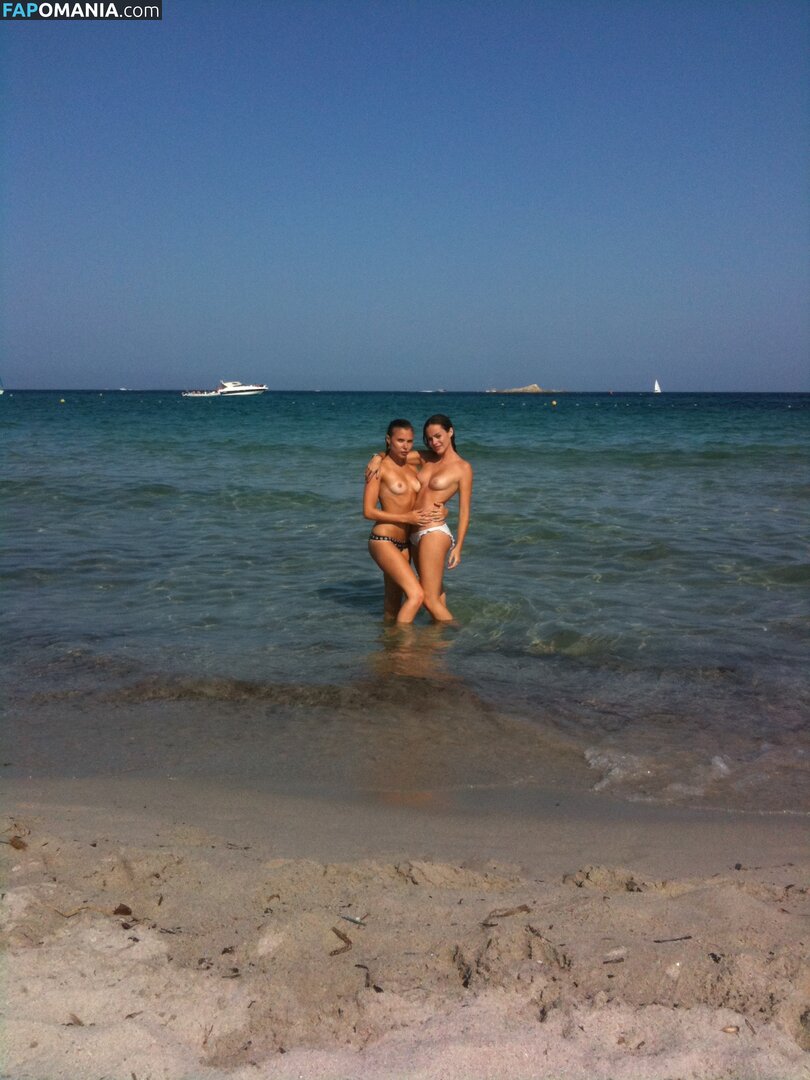 Hailey Gates And Paige Elkington Nackt Geleaktes Foto #11