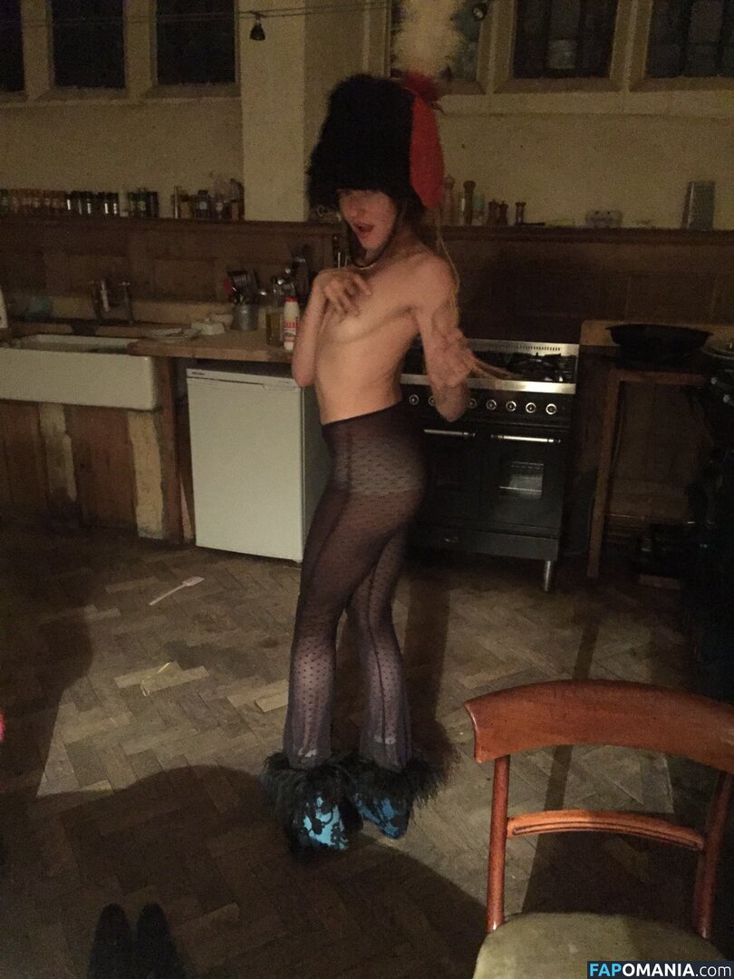 Hailey Gates And Paige Elkington Nackt Geleaktes Foto #76