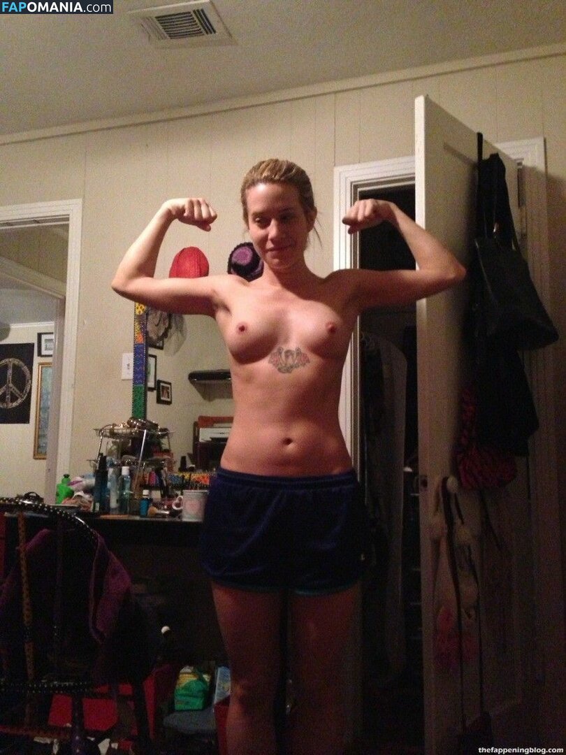 Hale Baskin Nackt Geleaktes Foto #2