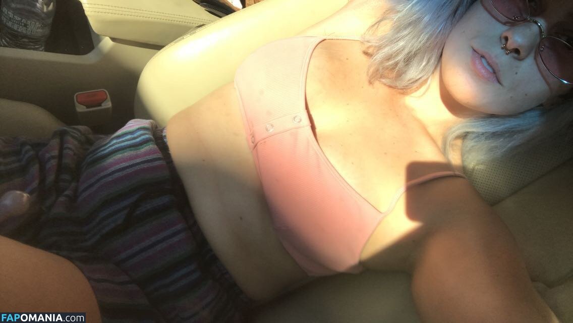 Hannah Schewel Nackt Geleaktes Foto #17