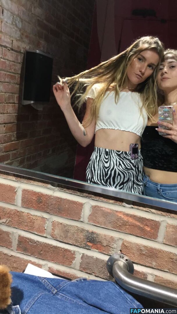 Hannah Schewel Nackt Geleaktes Foto #45