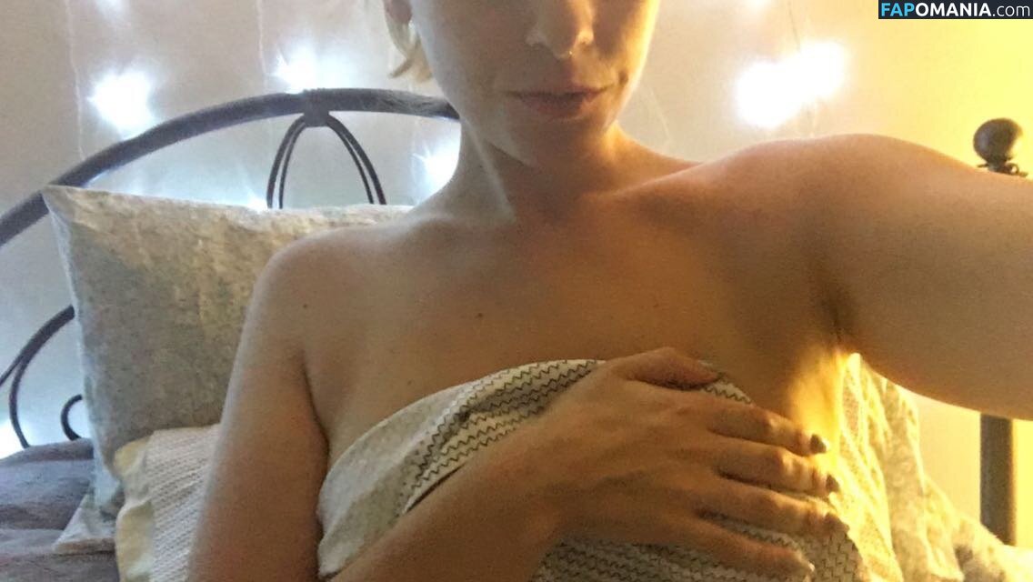 Hannah Schewel Nackt Geleaktes Foto #52