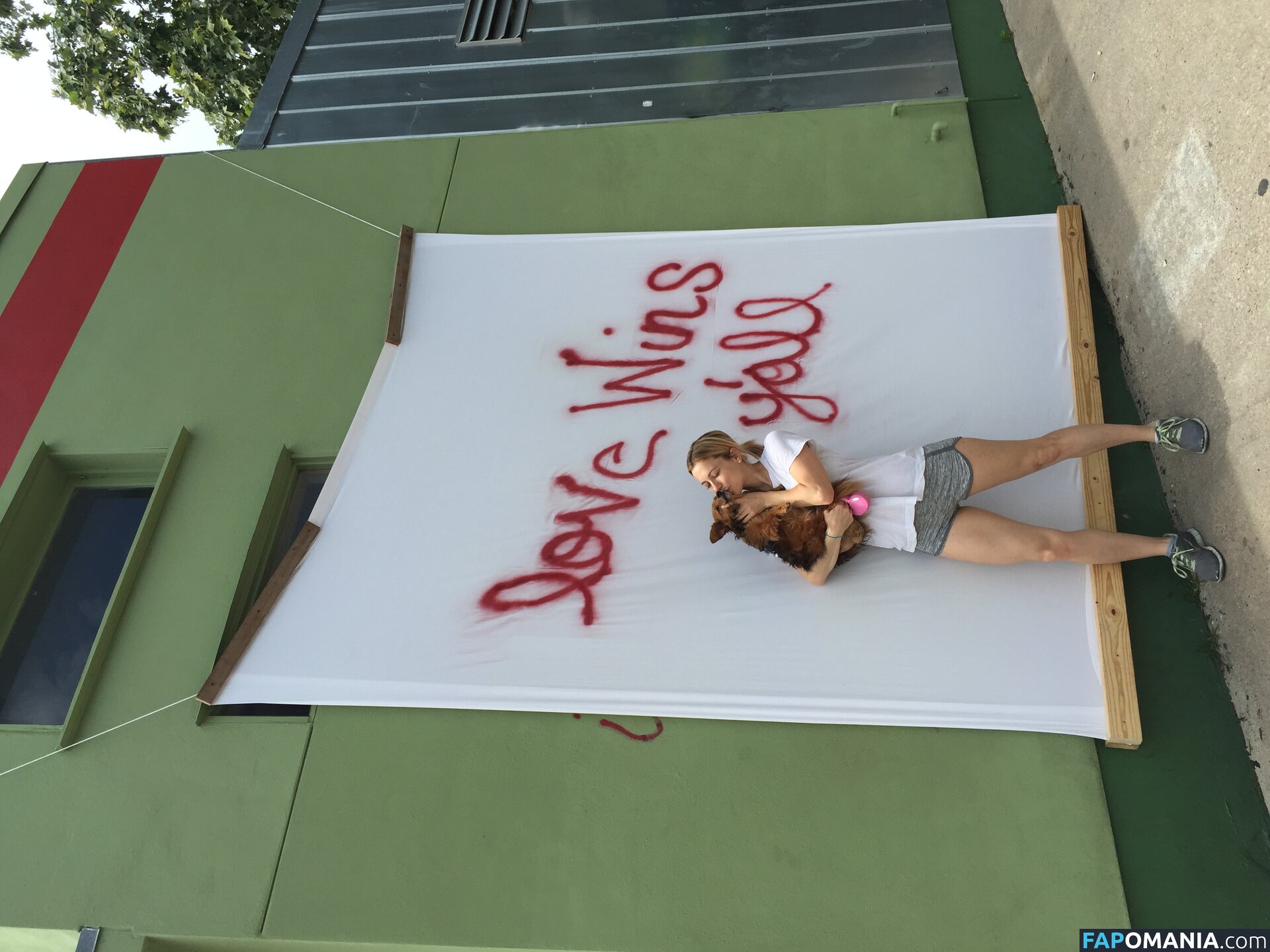 Iliza Shlesinger Nackt Geleaktes Foto #79