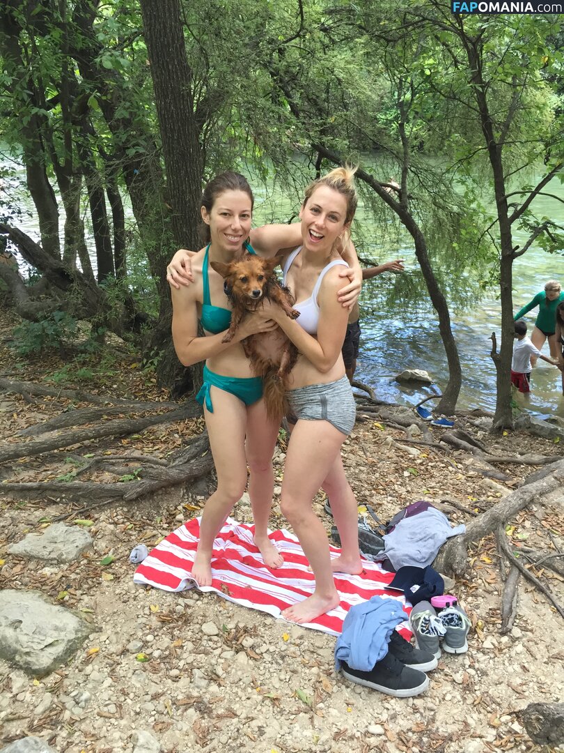 Iliza Shlesinger Nackt Geleaktes Foto #82