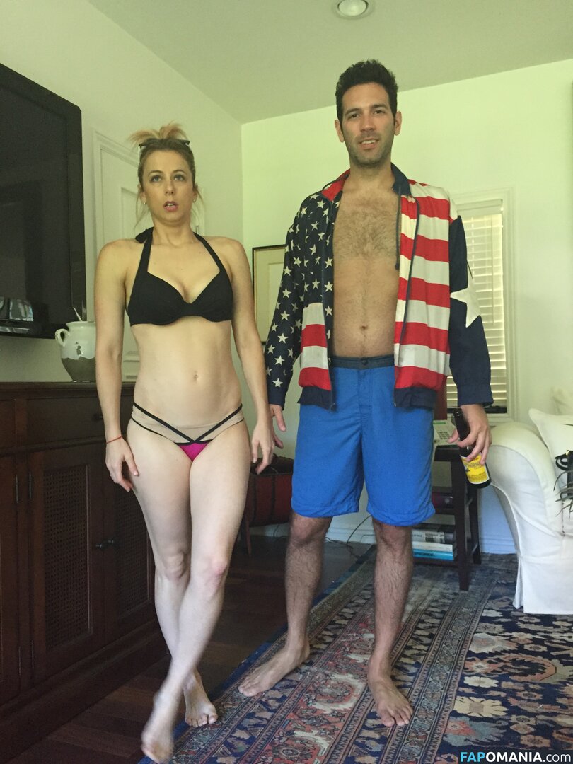 Iliza Shlesinger Nackt Geleaktes Foto #122