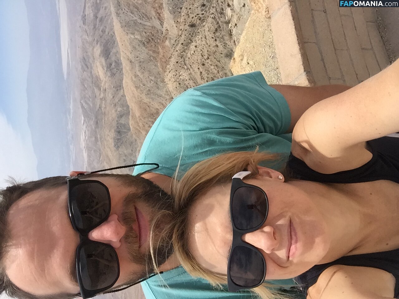 Iliza Shlesinger Nackt Geleaktes Foto #151