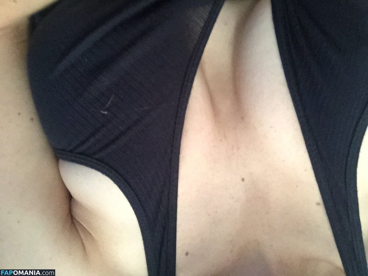 Iliza Shlesinger Nackt Geleaktes Foto #153