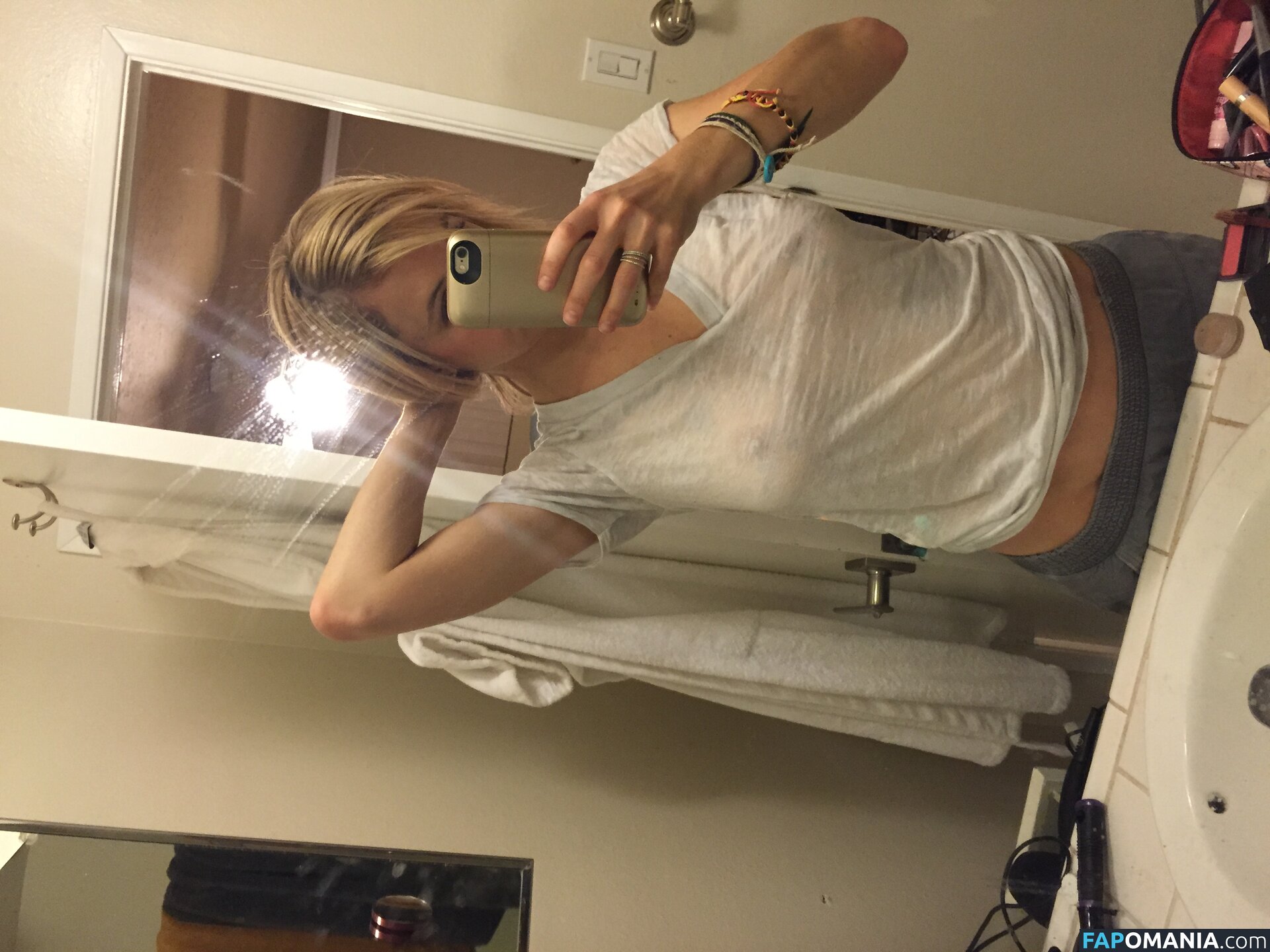Iliza Shlesinger Nackt Geleaktes Foto #191