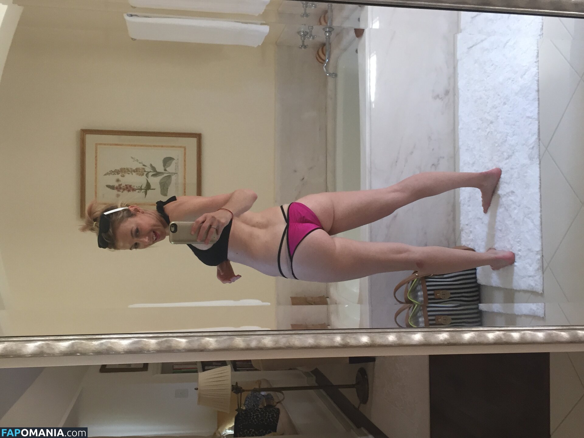 Iliza Shlesinger Nackt Geleaktes Foto #200