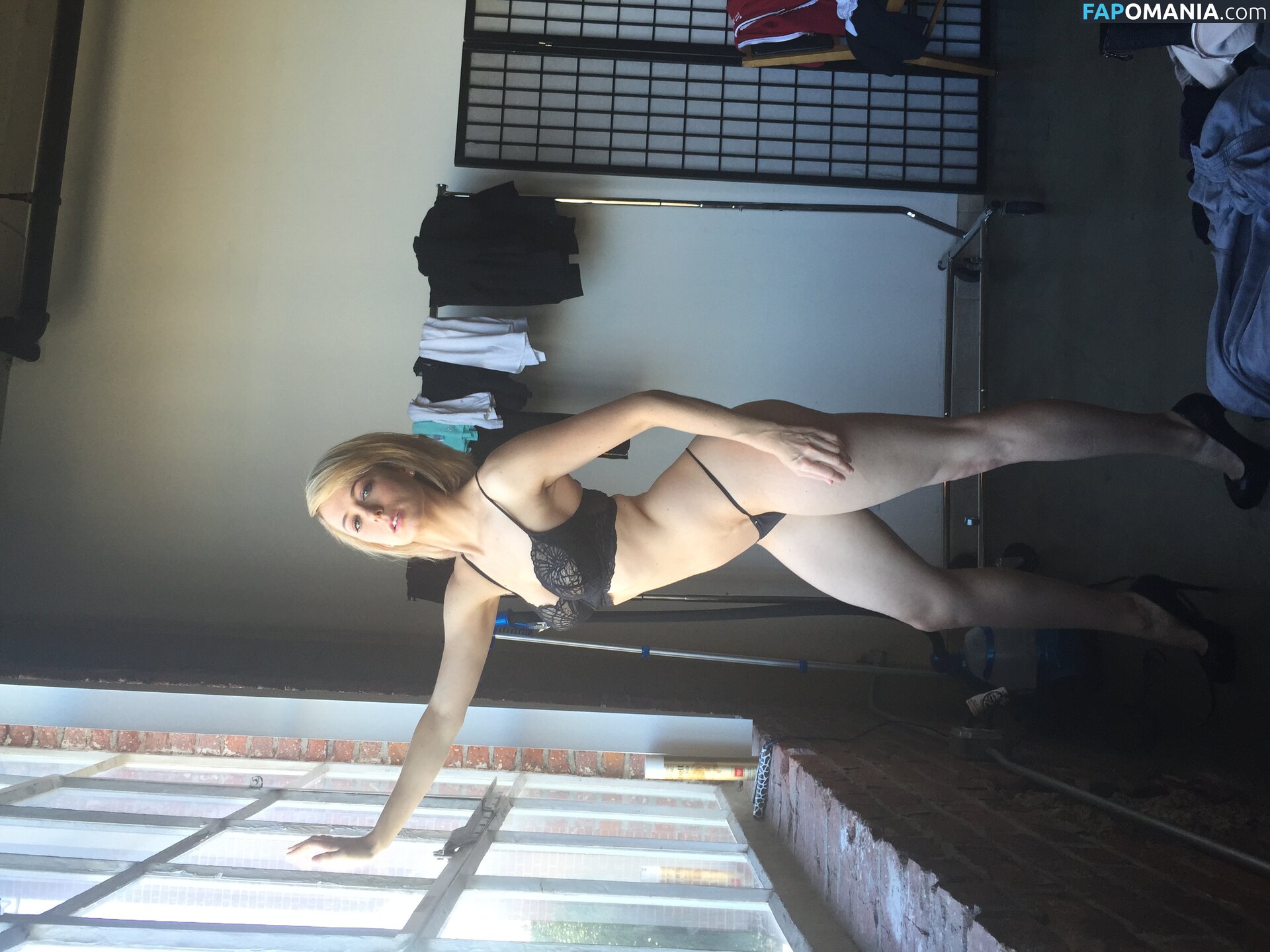 Iliza Shlesinger Nackt Geleaktes Foto #203