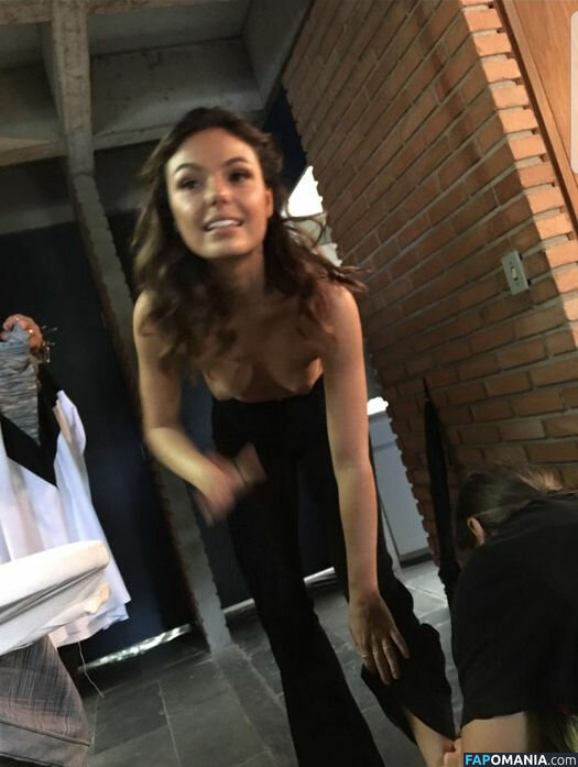 Isis Valverde Nackt Geleaktes Foto #1