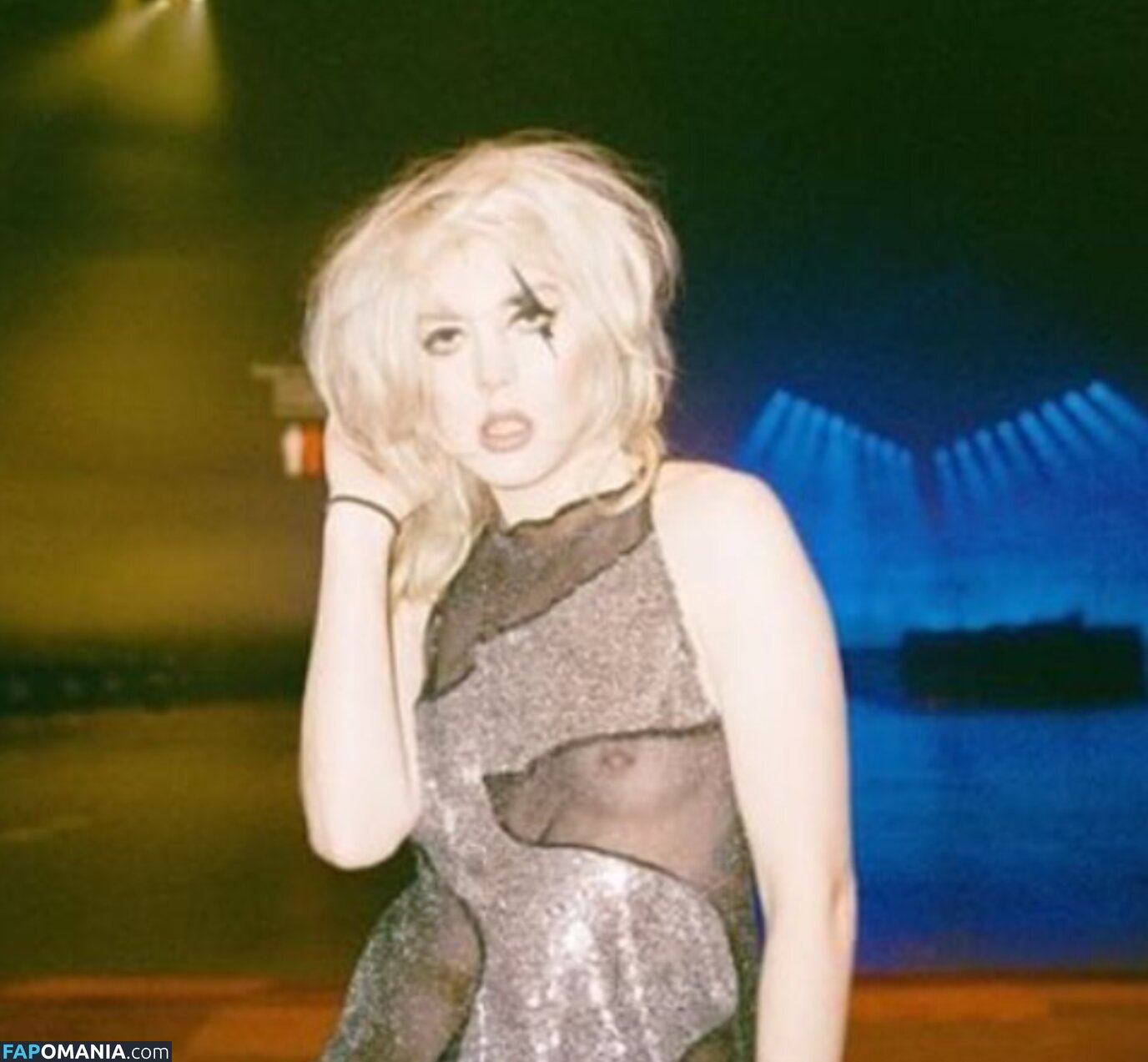 Izzy Phillips Nackt Geleaktes Foto #3