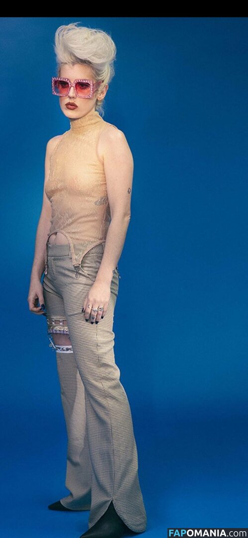 Izzy Phillips Nackt Geleaktes Foto #11