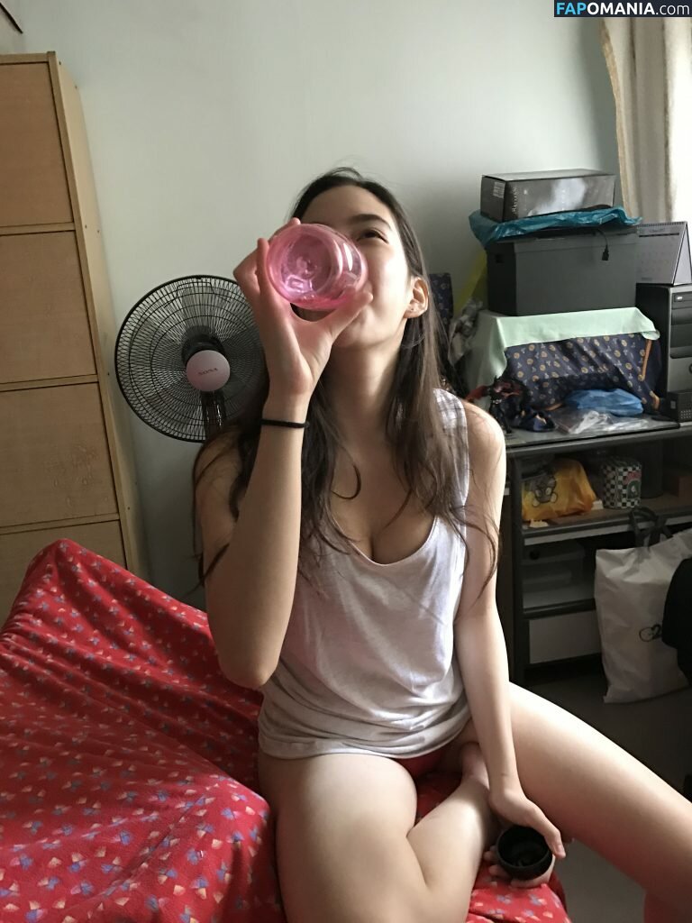 Janella Ooi Nackt Geleaktes Foto #3