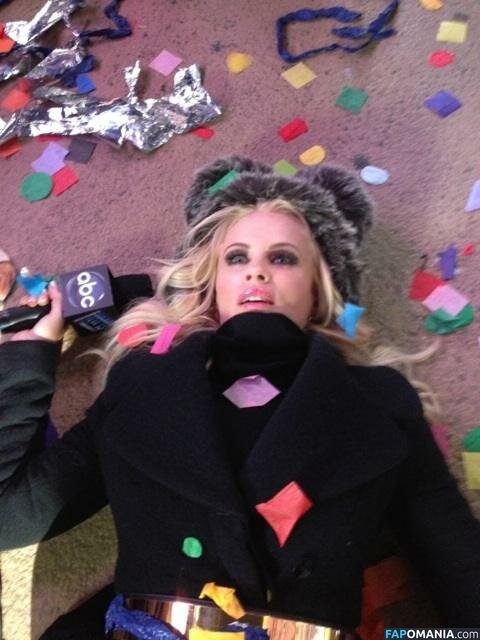 Jenny McCarthy Nackt Geleaktes Foto #30