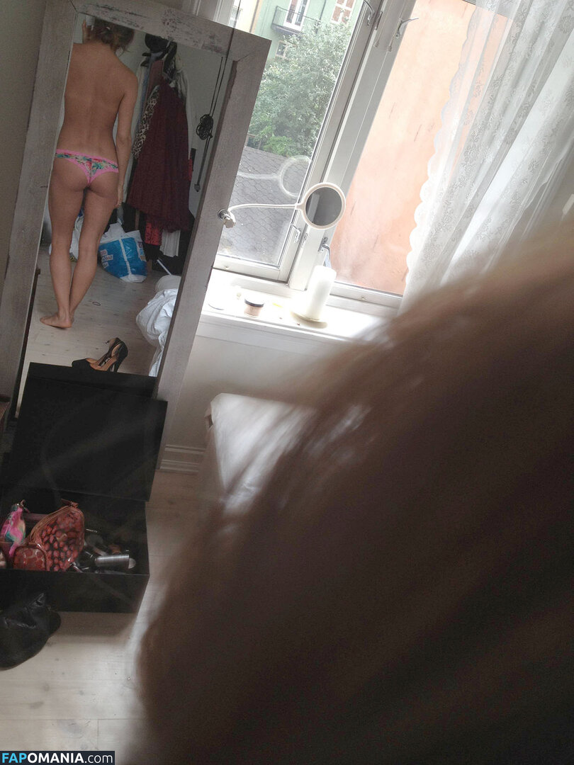 Jenny Skavlan Nackt Geleaktes Foto #9