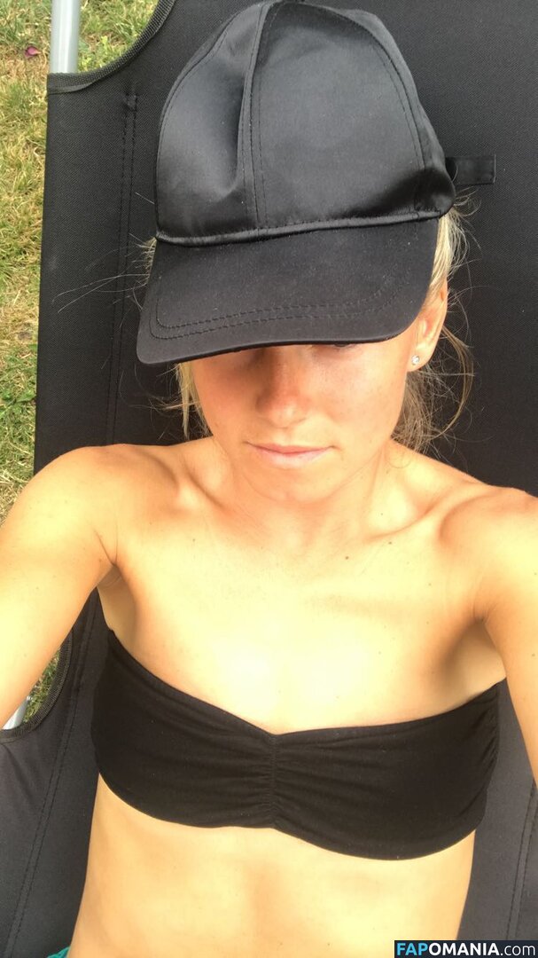 Julia Simic Nackt Geleaktes Foto #11