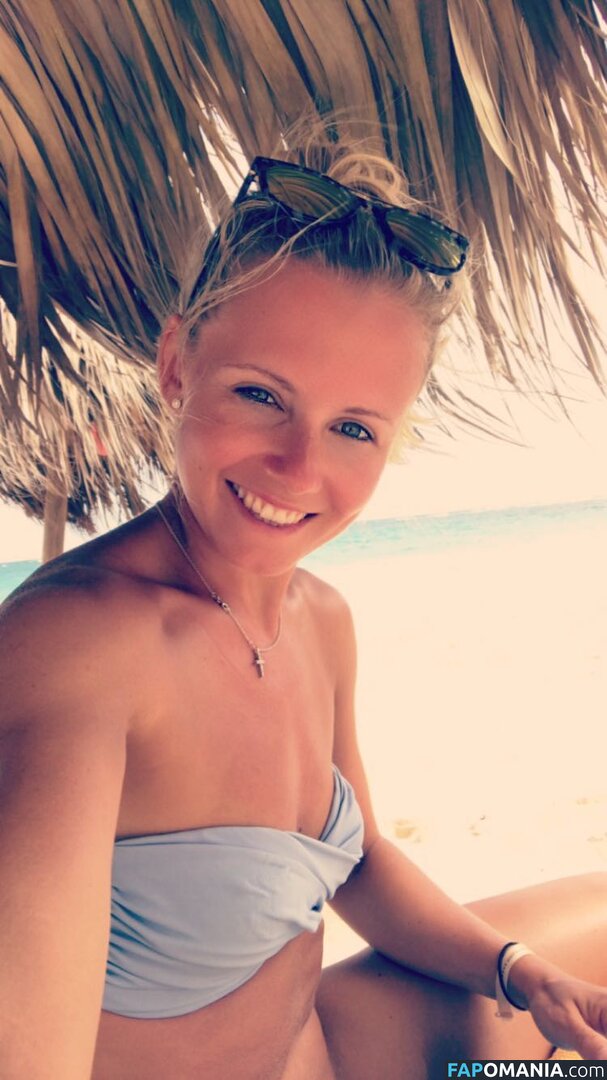 Julia Simic Nackt Geleaktes Foto #40