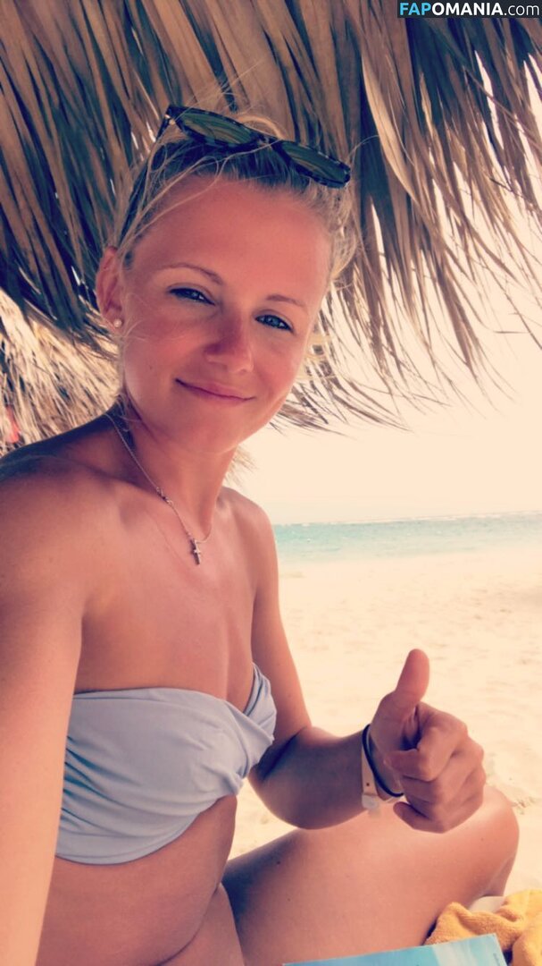 Julia Simic Nackt Geleaktes Foto #41