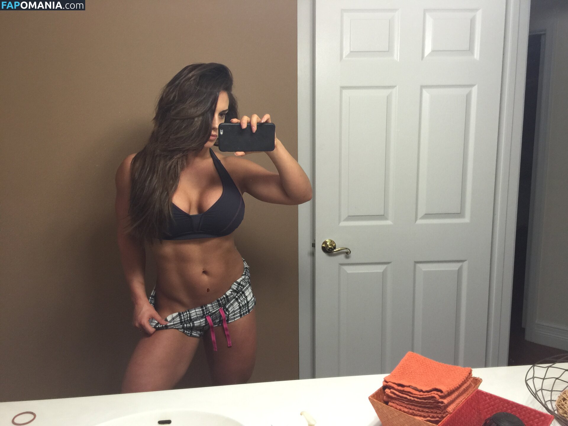 Kaitlyn WWE Nackt Geleaktes Foto #165