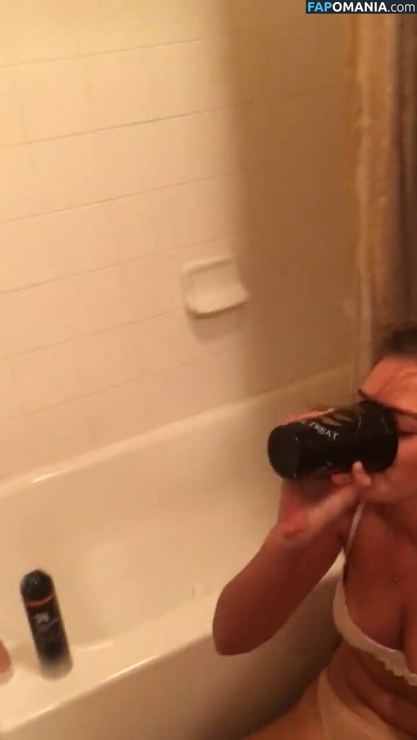 Kassidy Cook Nackt Geleaktes Foto #33