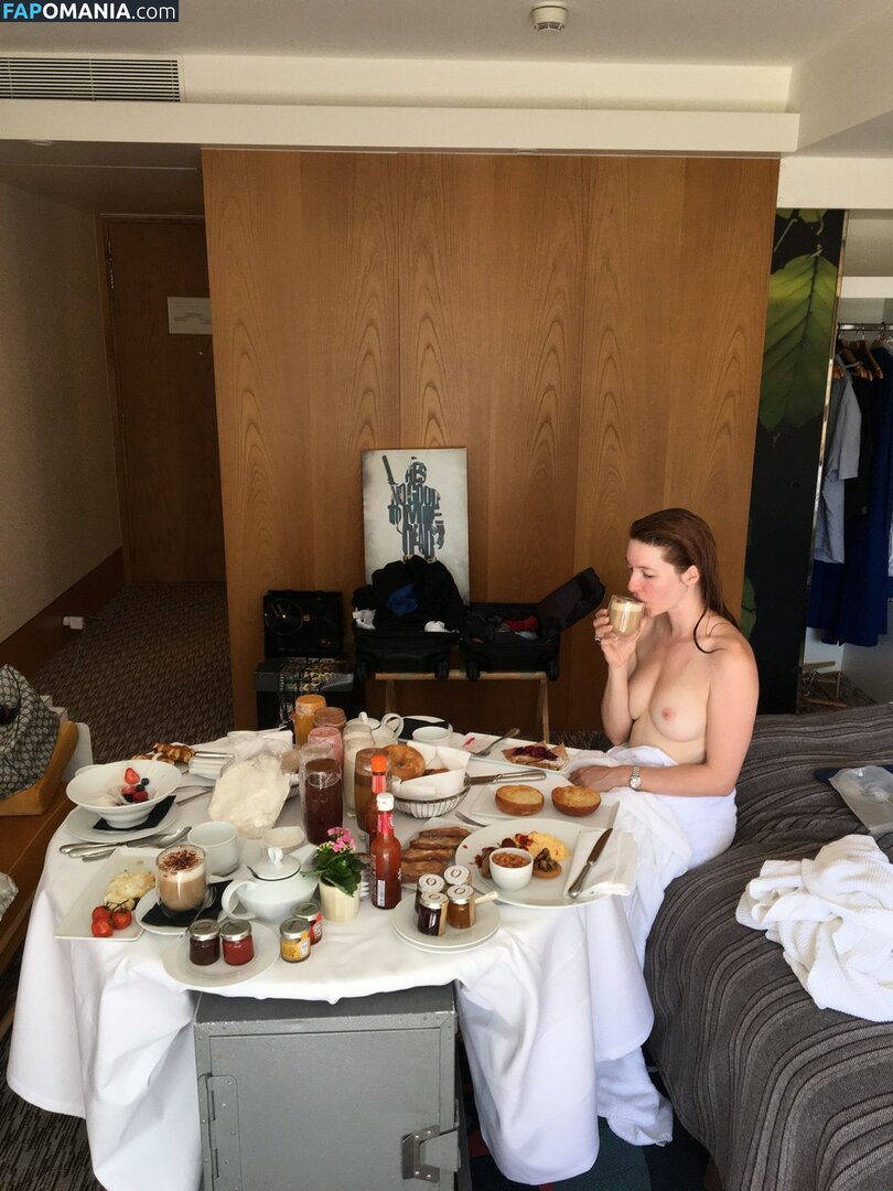 Kate Gorney Miller Nackt Geleaktes Foto #30