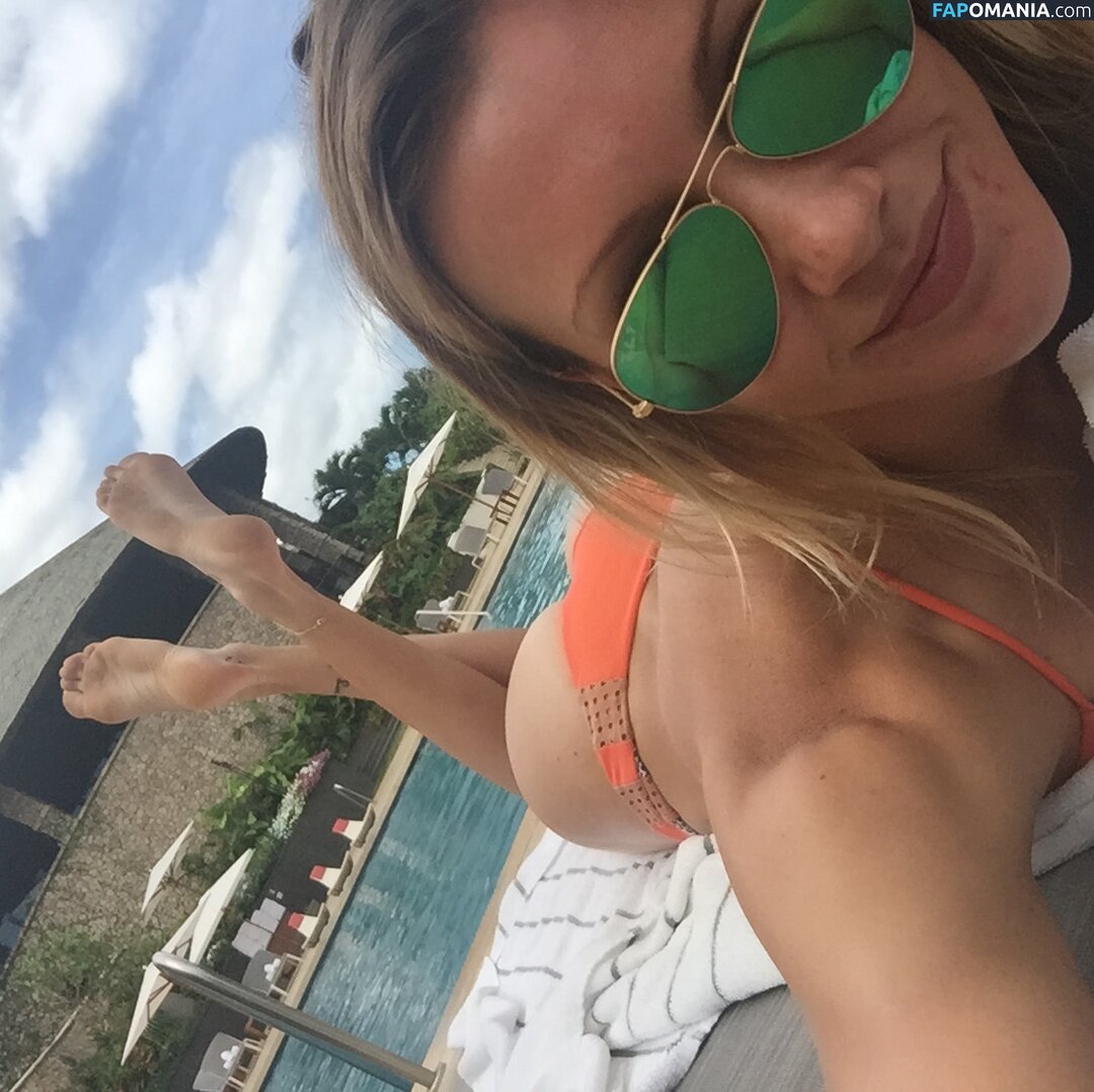 Katie Cassidy Nackt Geleaktes Foto #17