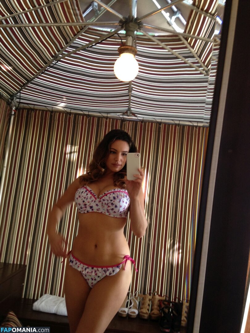 Kelly Brook Nackt Geleaktes Foto #38