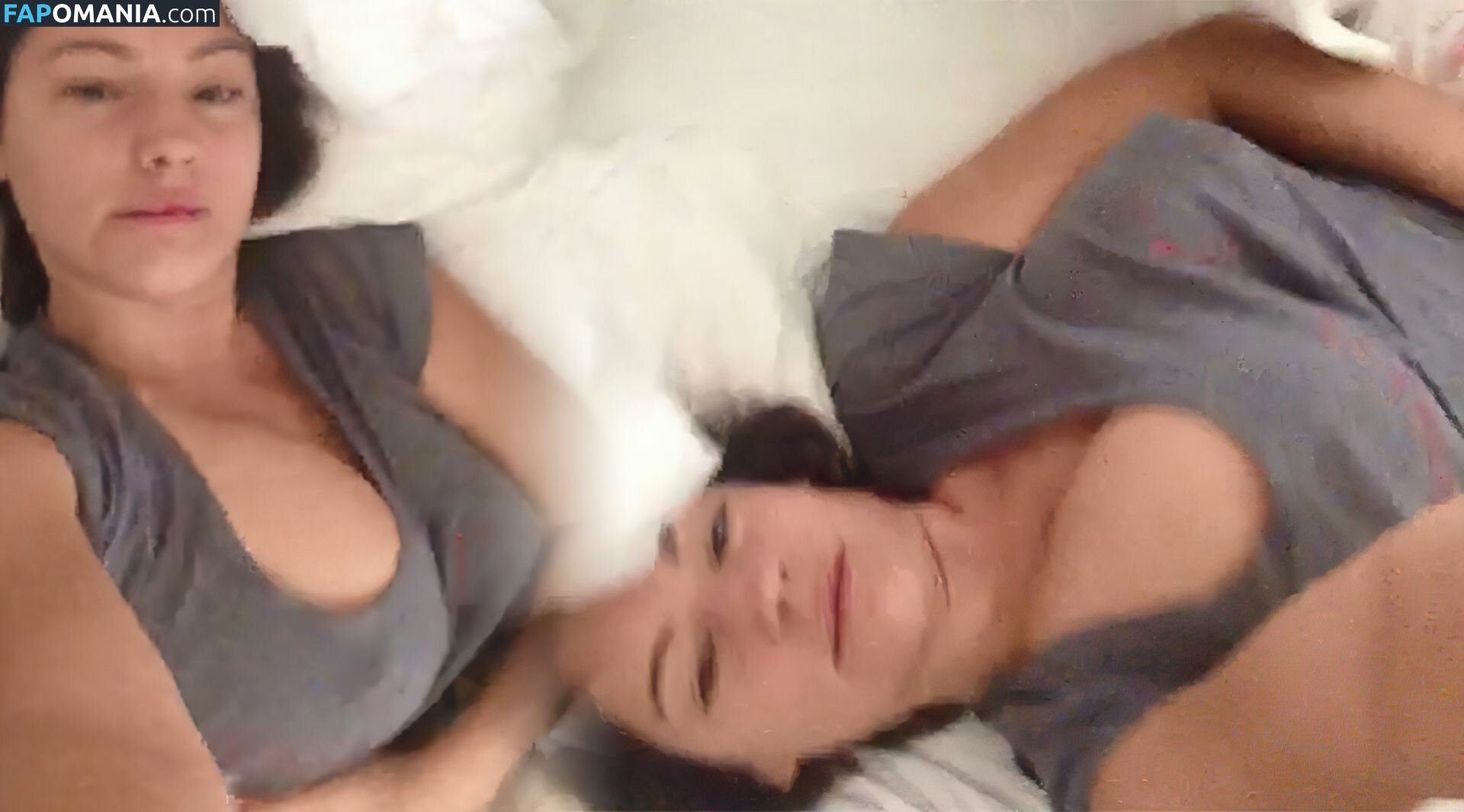 Kelly Brook Nackt Geleaktes Foto #51