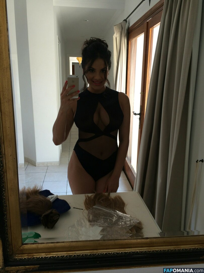 Lacey Banghard Nackt Geleaktes Foto #1