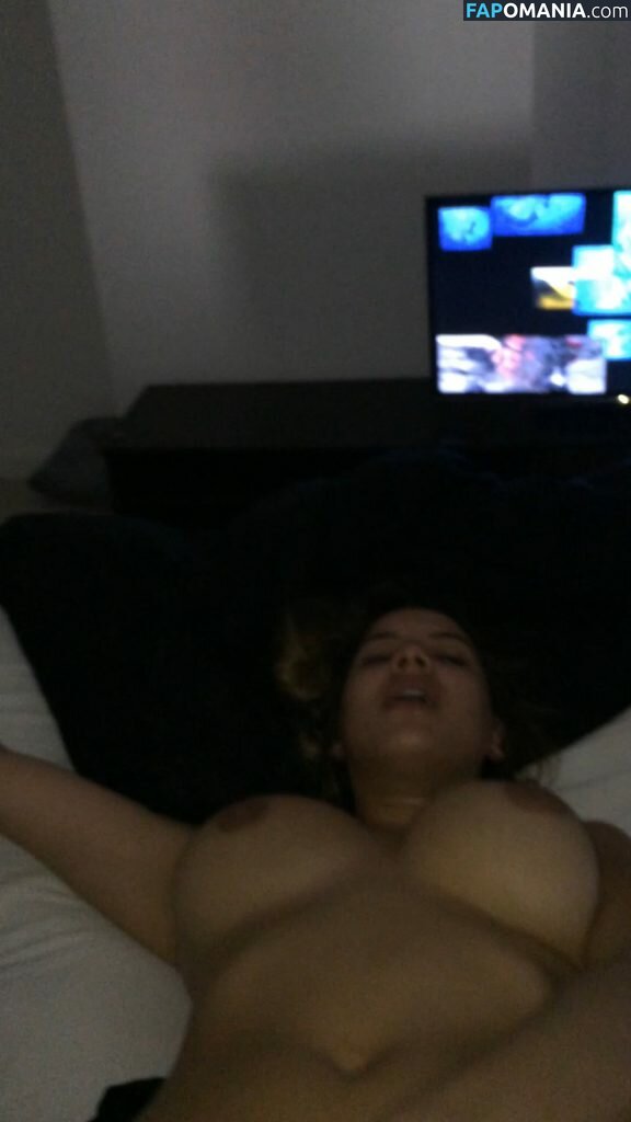 Lacey Banghard Nackt Geleaktes Foto #11