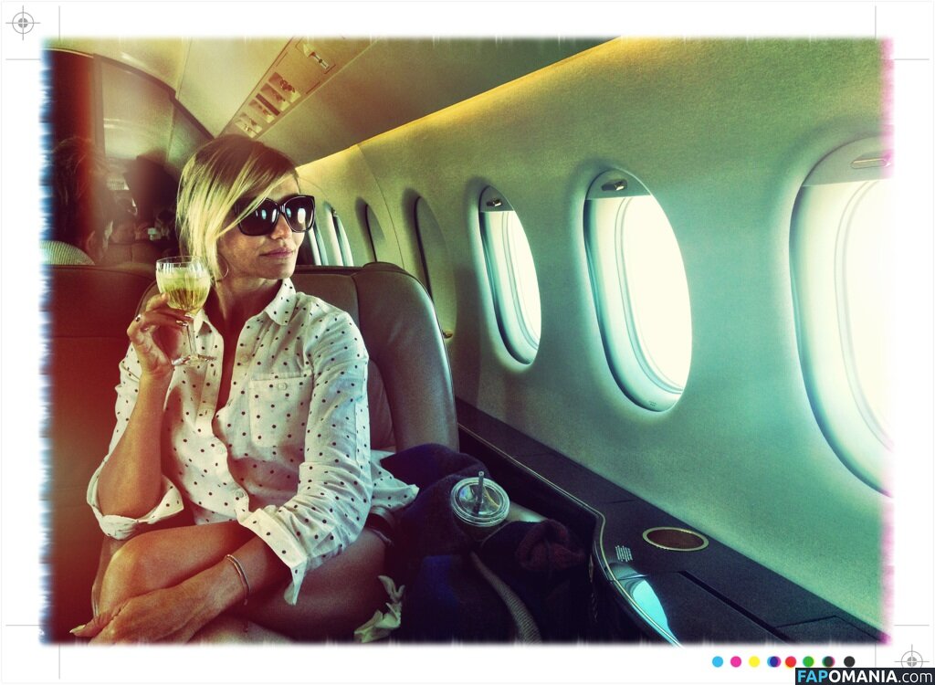 Lake Bell Nackt Geleaktes Foto #18