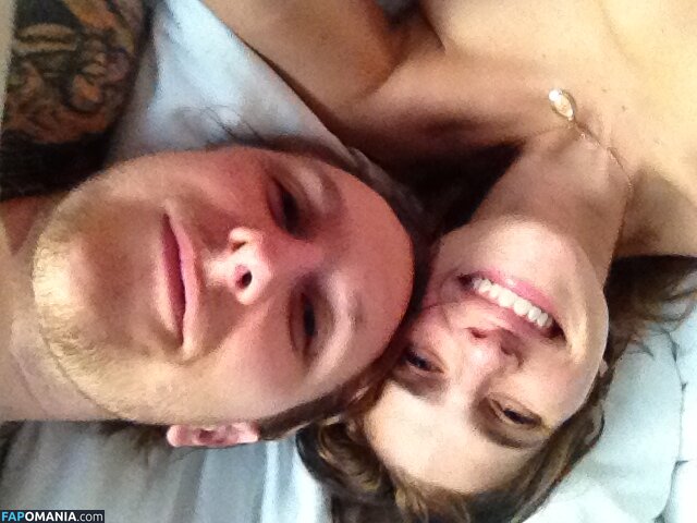 Lake Bell Nackt Geleaktes Foto #24