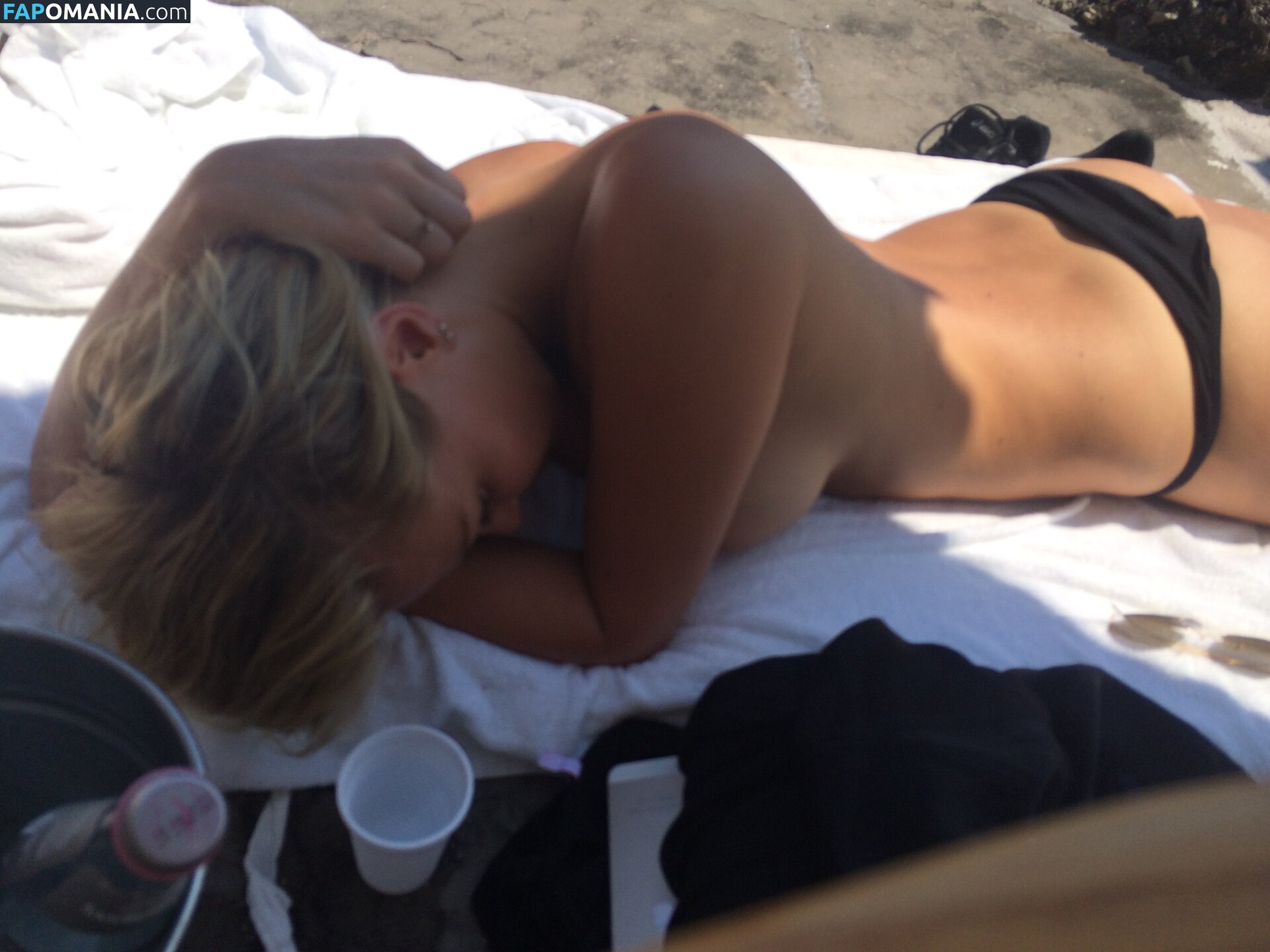 Lara Bingle Nackt Geleaktes Foto #24