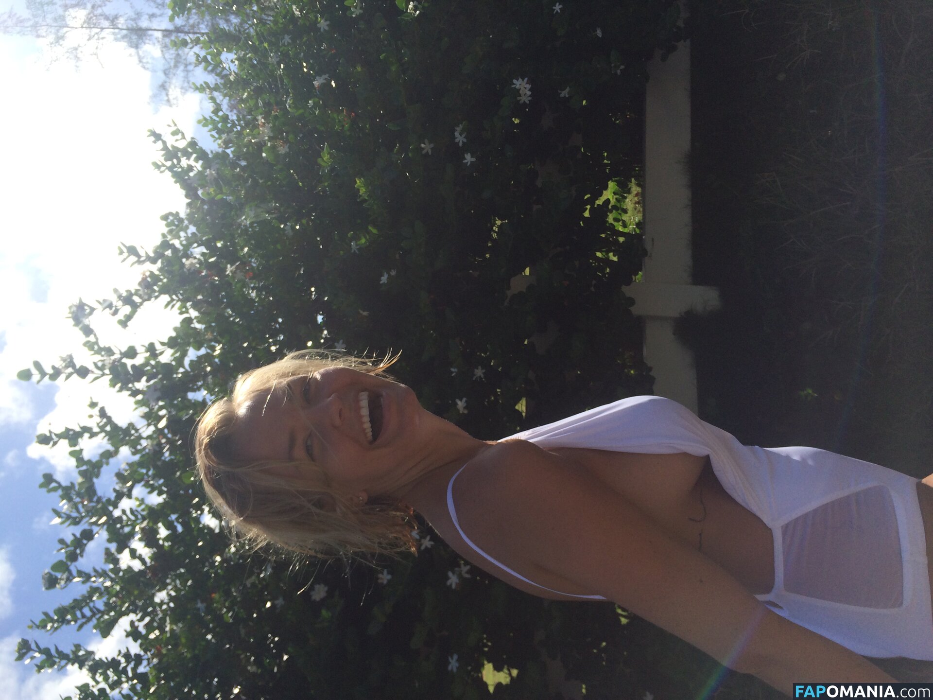 Lara Bingle Nackt Geleaktes Foto #374