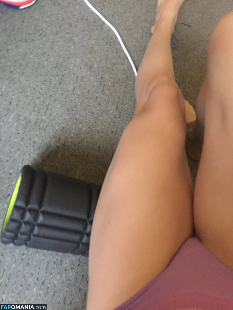 Laura Trott Nackt Geleaktes Foto #9